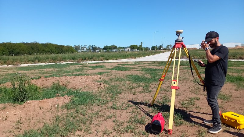 Trabajo de campo con estación total