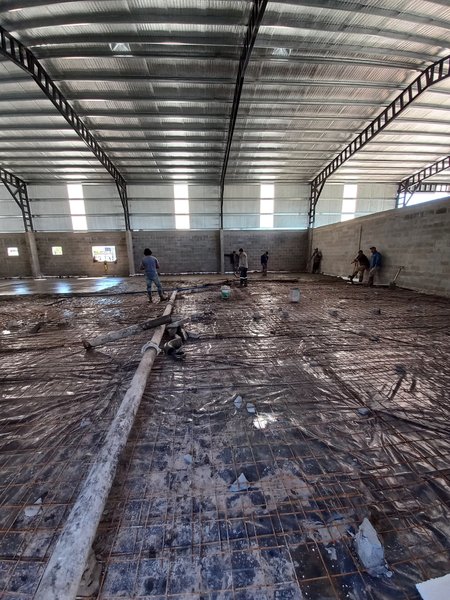 Proceso de construcción de galpón